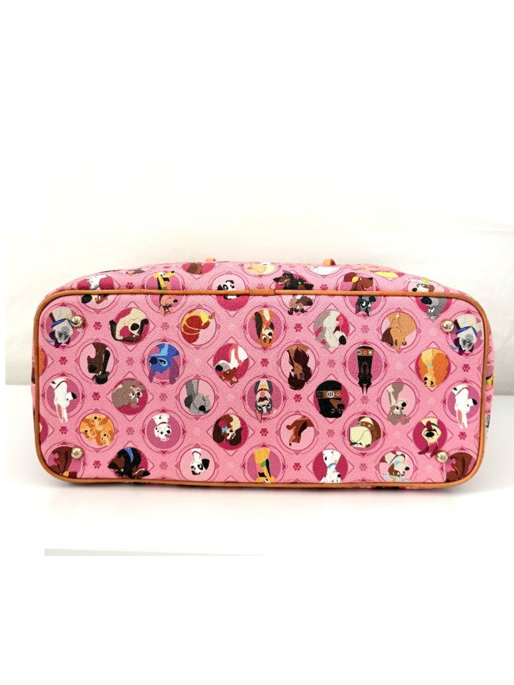 ๐ถ Disney Dooney & Bourke Pink "Disney Dogs" Tote ๐ถ - Picture 3 of 12